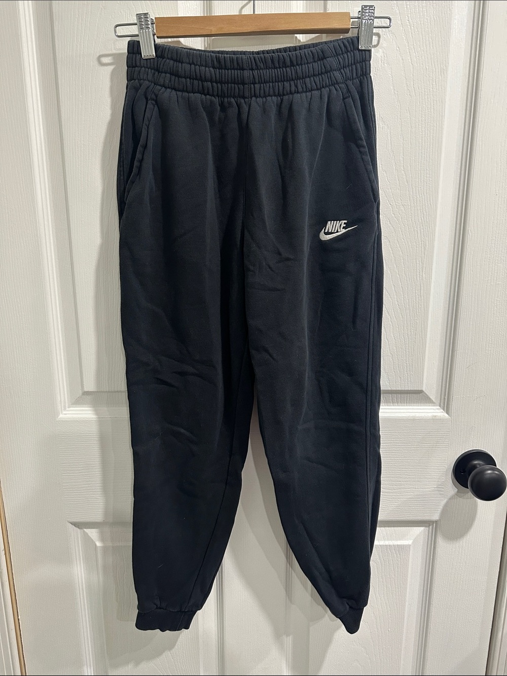 Nike Black Kids Fleece Joggers with White Logo Youth L